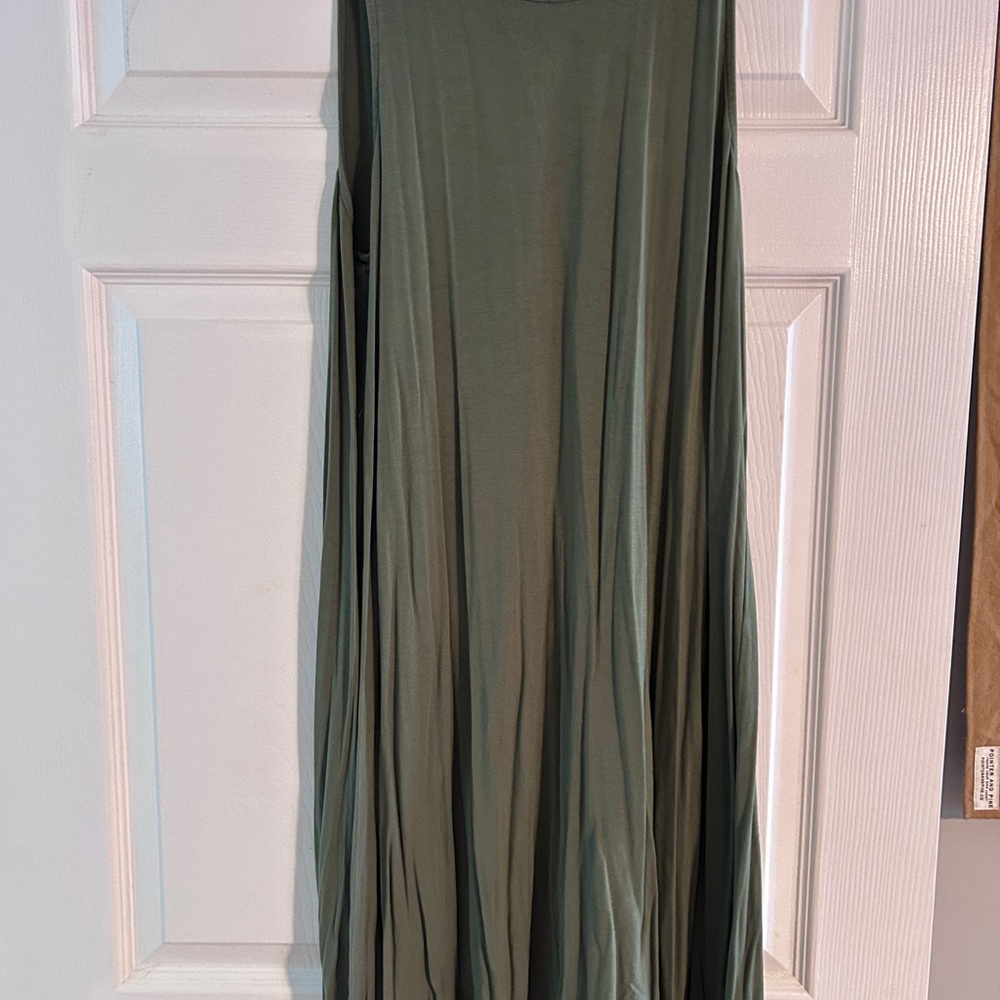 Old Navy Green Sleeveless Maxi Sundress